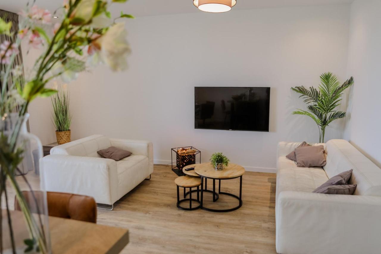Luxe 4 Persoons Appartement In Residence Marina Kamperland 2C Exterior photo